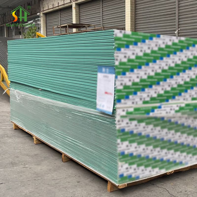 İyi fiyat kare kenar su geçirmez gips tahta tavanı 1220x2440mm iç mekan çevrimiçi